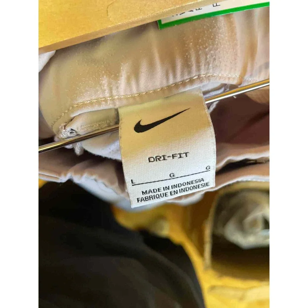 Size L Nike Pale Pink Women's Shorts